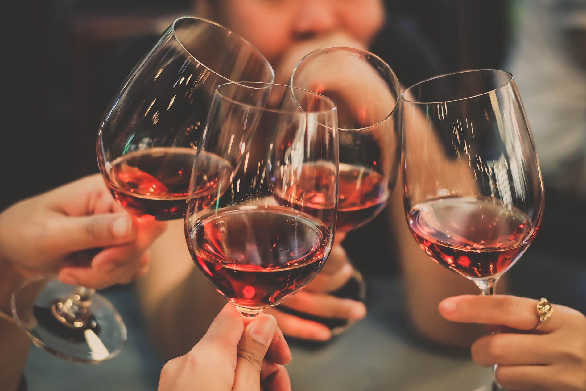 Red Wine Hampers For Birthdays, Anniversaries & More