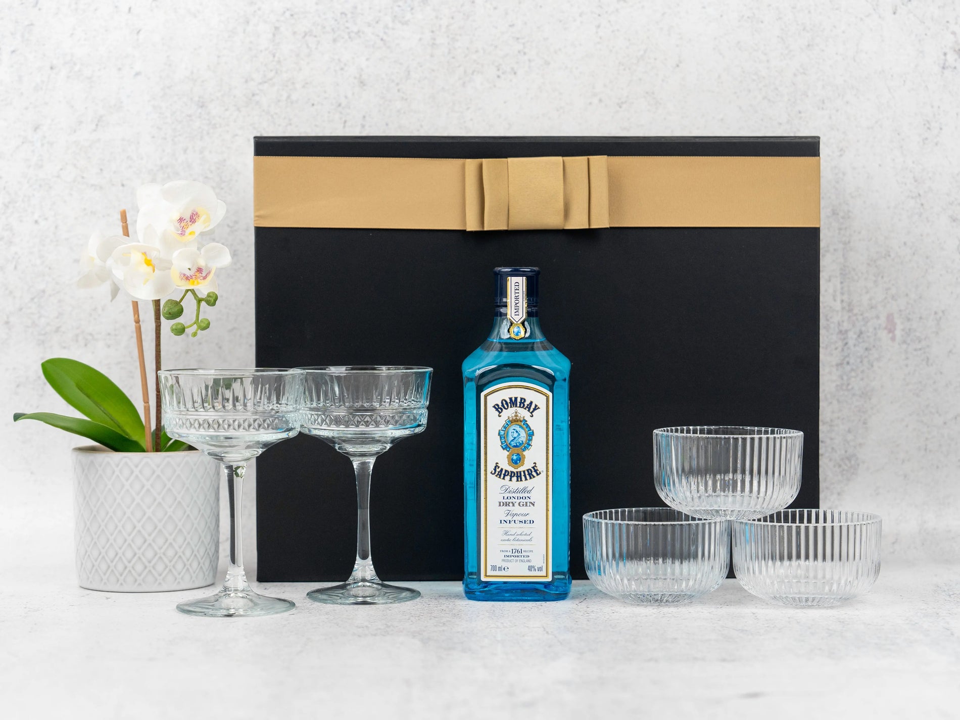 How to Choose the Perfect Gifts: A Guide for Corporate Gift Hampers