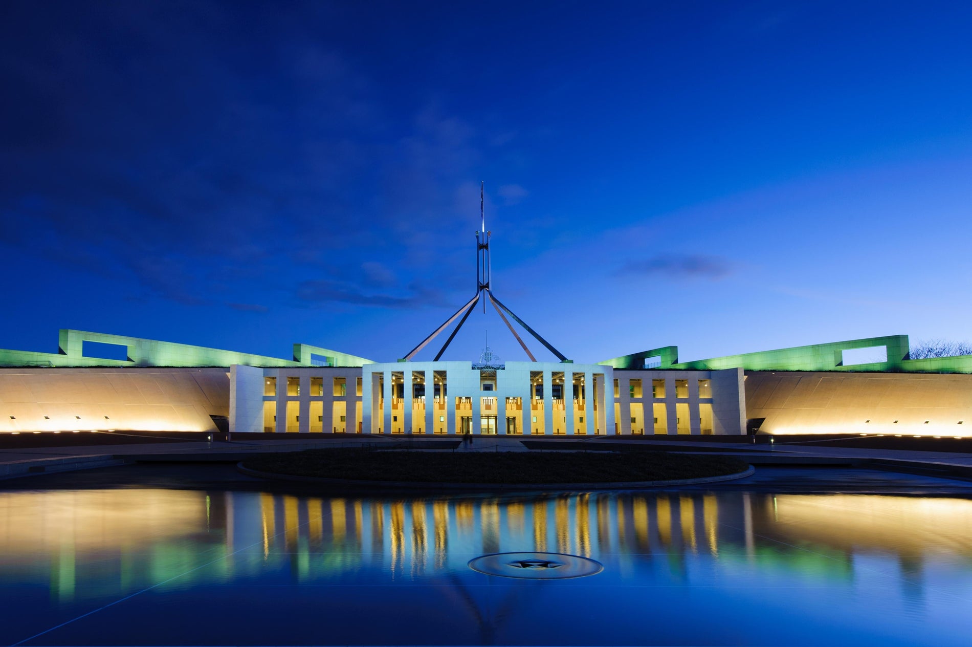 Canberra Gift Hamper Delivery: Perfect for Government and Corporate Gifting