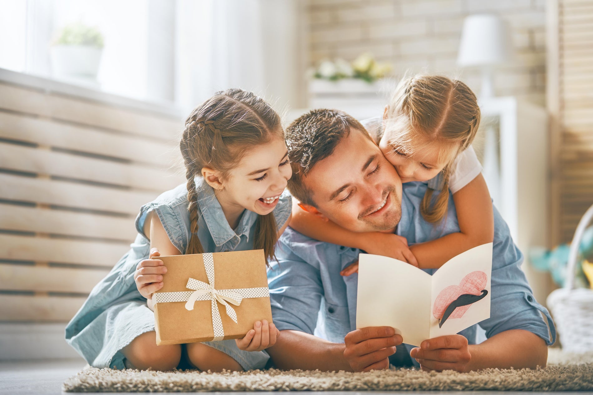 Last-Minute Father's Day Gift Ideas: Same Day Delivery Hampers