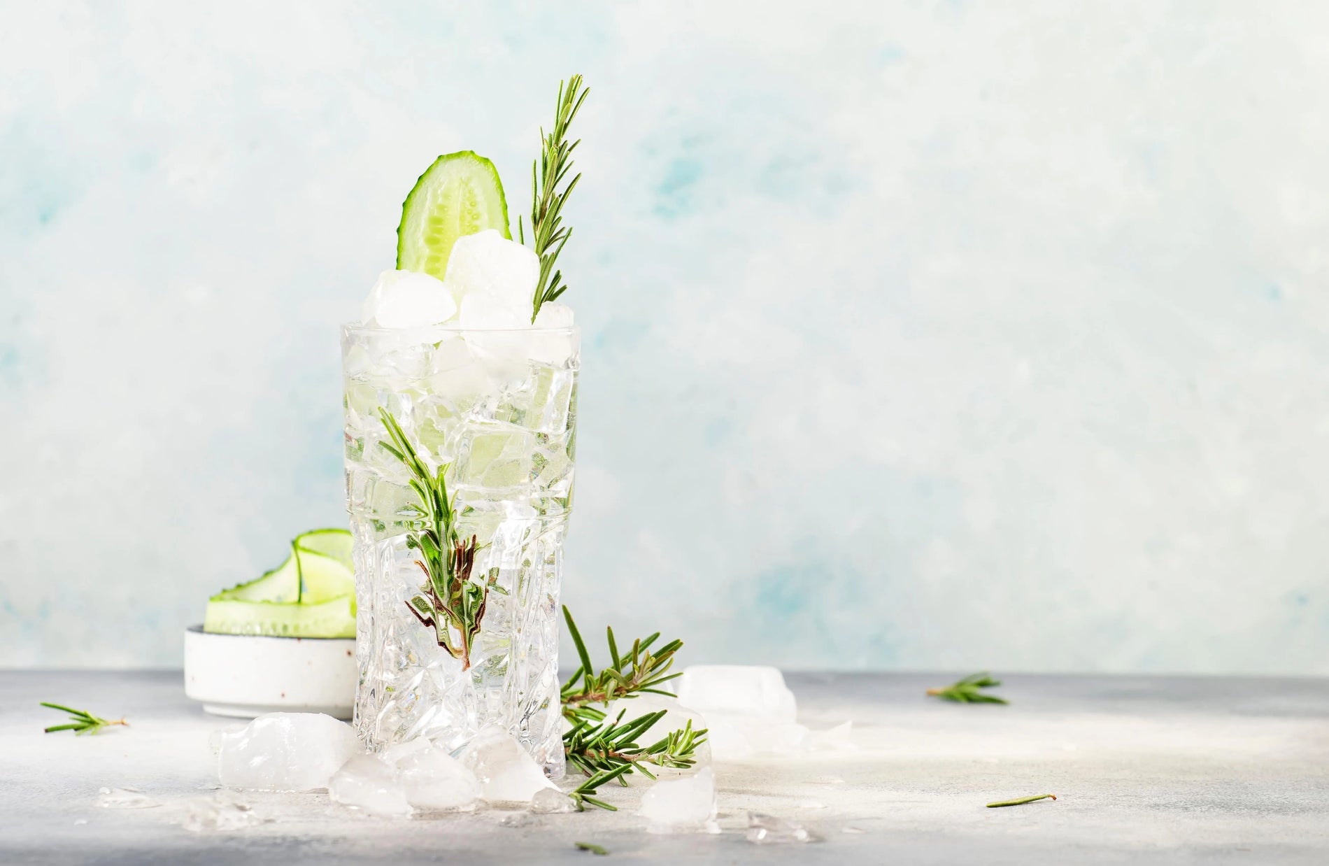 Personalised Gin Gift Hampers: Tailored for Special Occasions