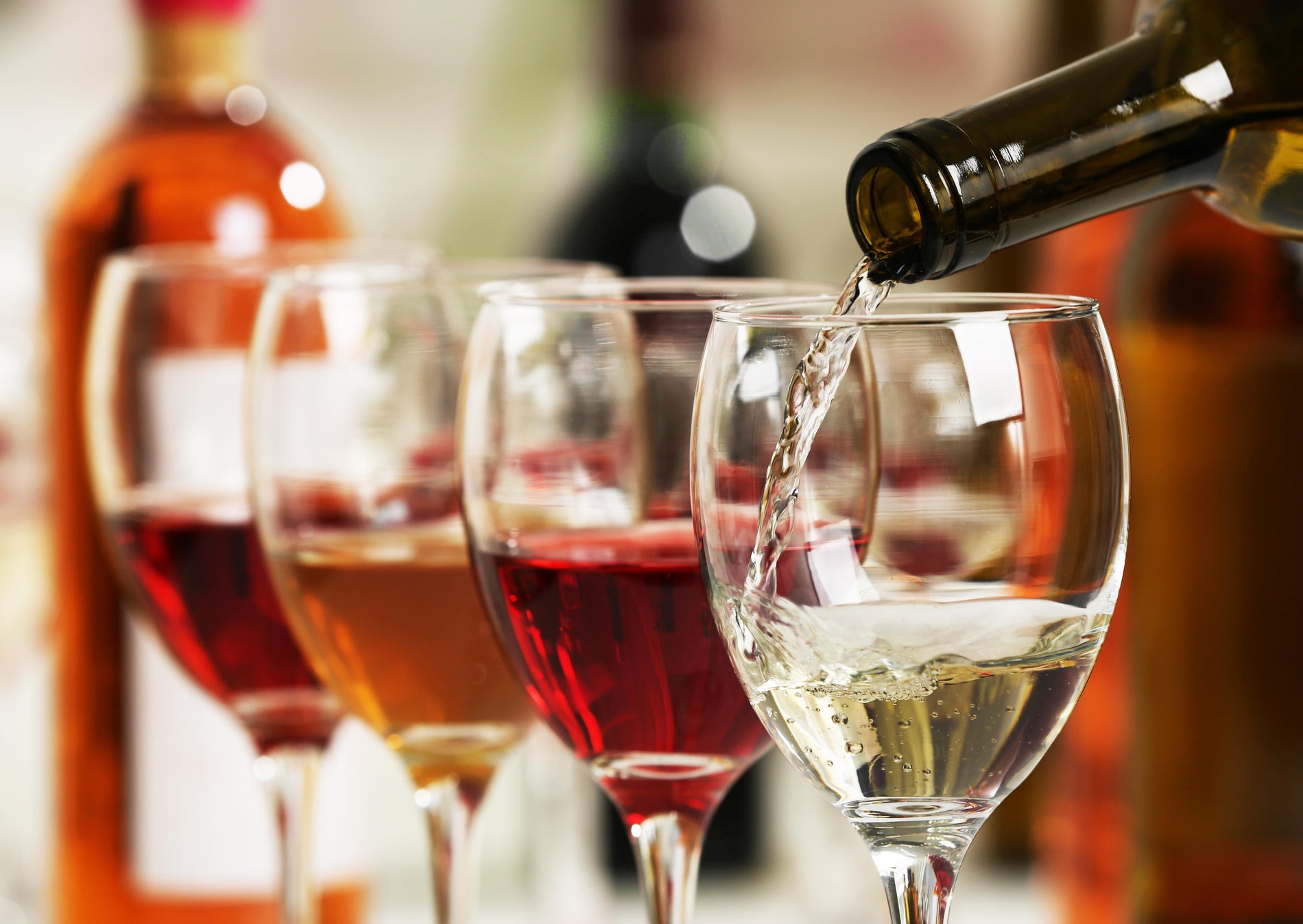 Red Wine and Gourmet Food Hampers: Creating the Perfect Experience