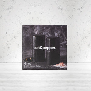 Elegant salt and pepper shakers with grinding feature for freshly ground spices at each meal. Enhance flavour effortlessly!