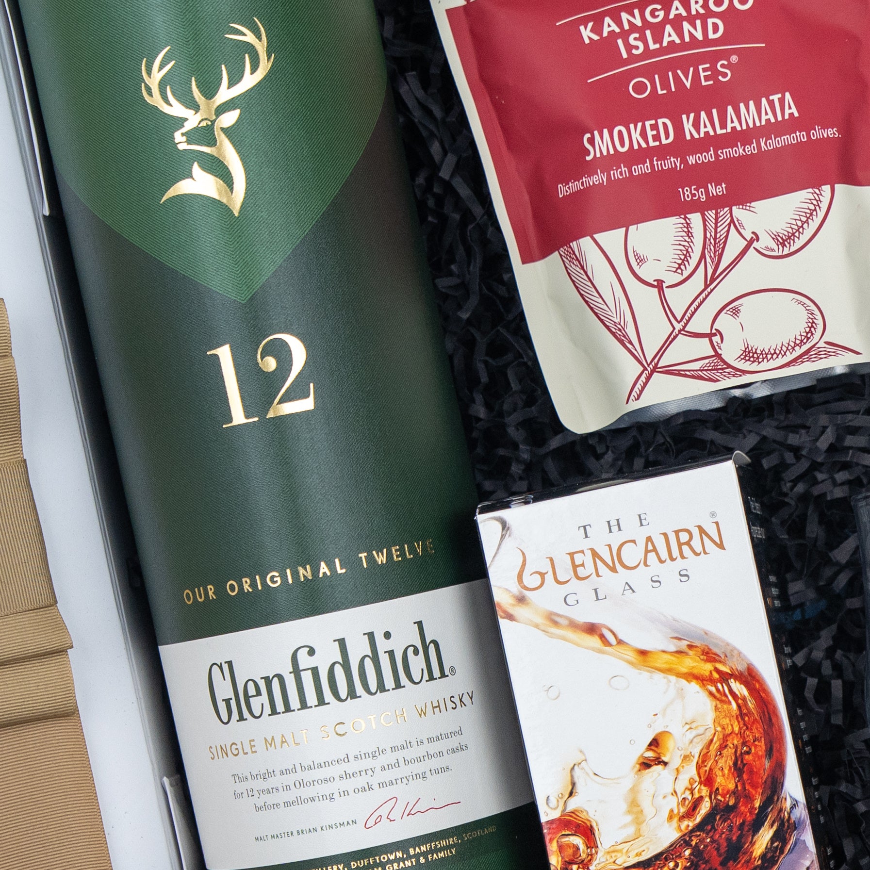 Glenfiddich 12 Year Old Whisky 700ml bottle with rich, fruity notes and a smooth, mellow finish, perfect for whisky enthusiasts.