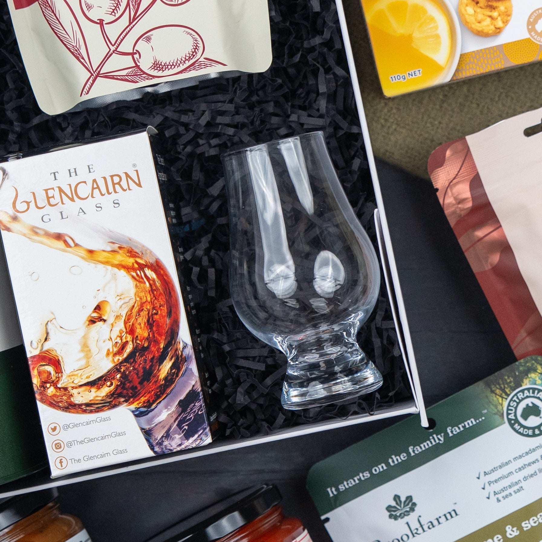 Glencairn whisky glass 20 cl, perfect for enhancing the aroma and flavour of your favourite whisky, ideal for whisky enthusiasts and collectors.