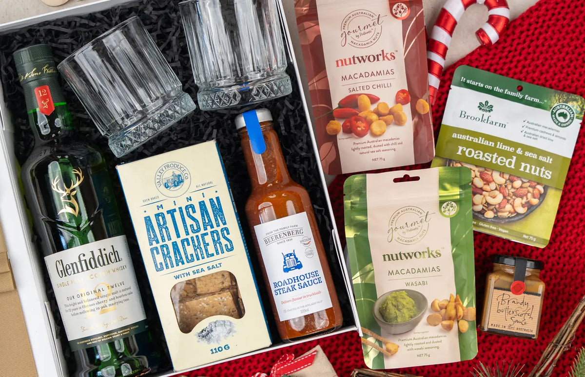 Whisky Wonder hamper with Glenfiddich 12, two whisky glasses, artisan crackers, steak sauce and macadamias